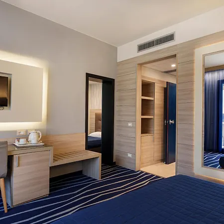 プレジデント パーク ホテル 4*