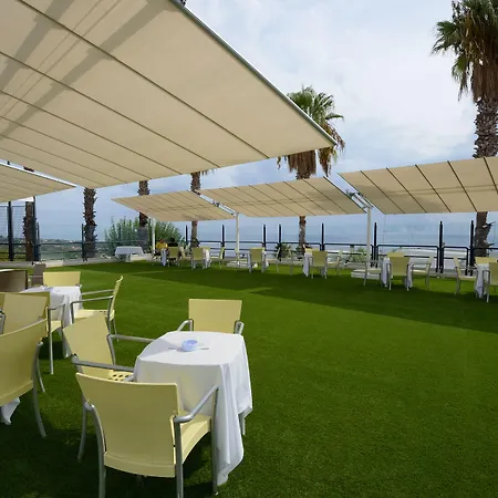 总统公园酒店 4* 阿茨特雷扎