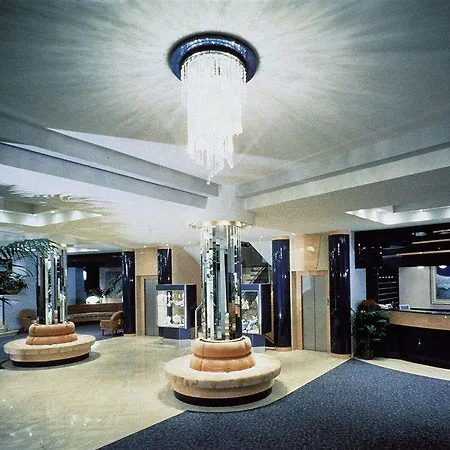 Hotel President Park 4*