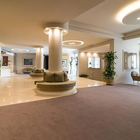 プレジデント パーク 4* アーチトレッツァ