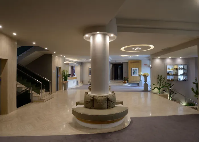 Hotell President Park 4*