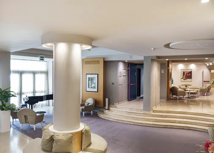 Hotell President Park 4*